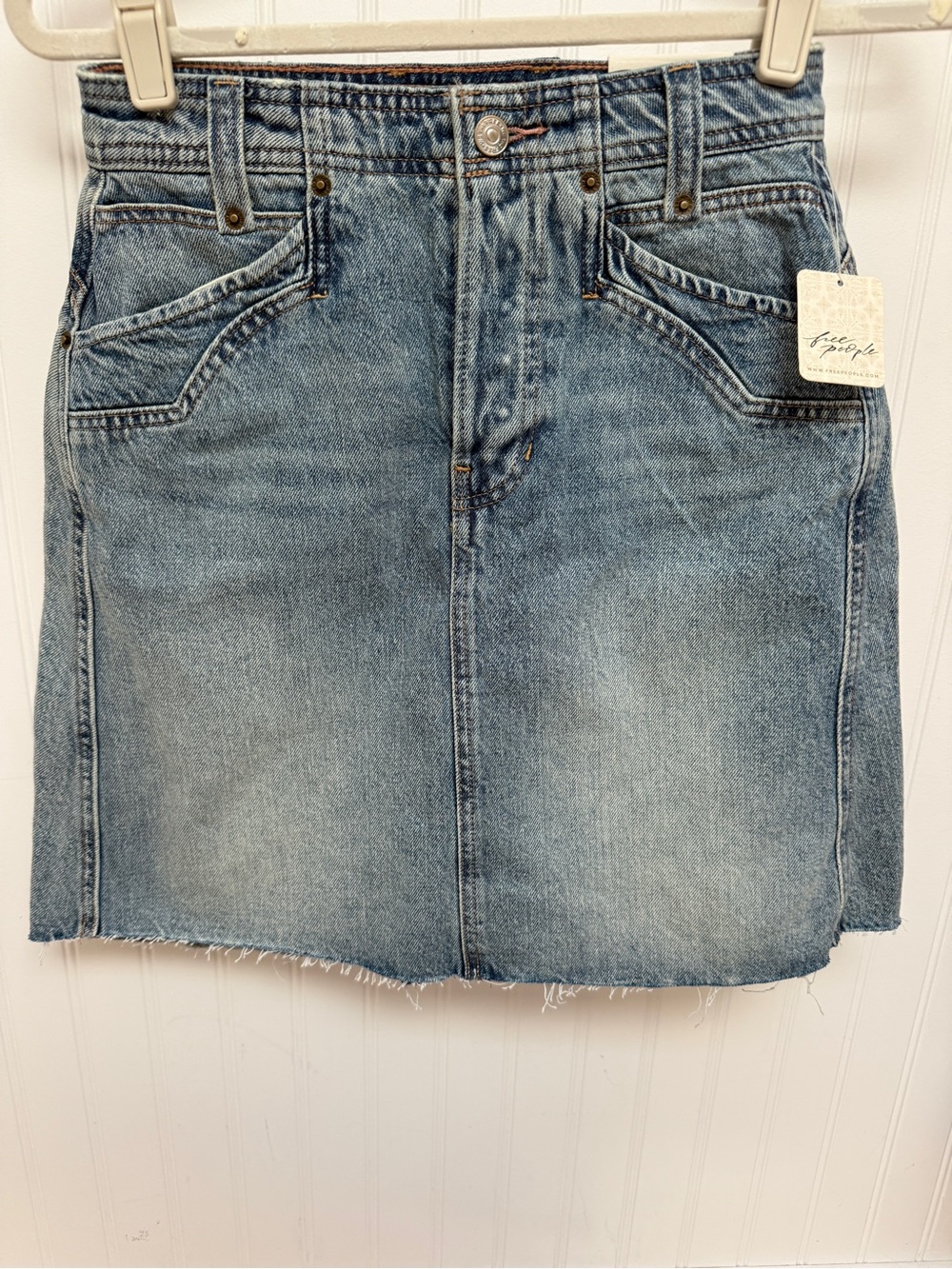 Free People BRAND NEW with tags($128) Suzy Denim skirt size 25 We The Free